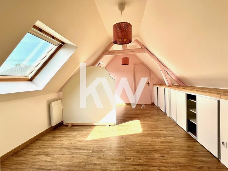 Maison - 220 m² - 9 pièces