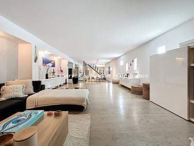 Duplex - 180 m² - 5 pièces