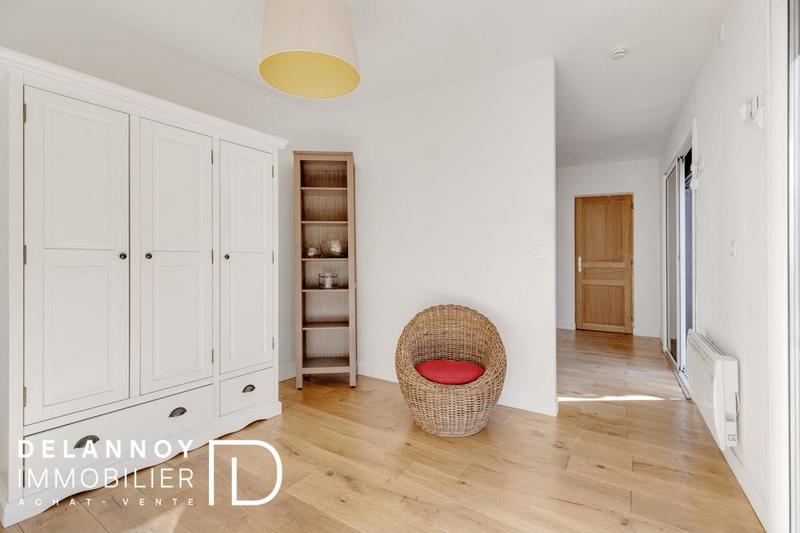 Maison - 210 m² - 8 pièces