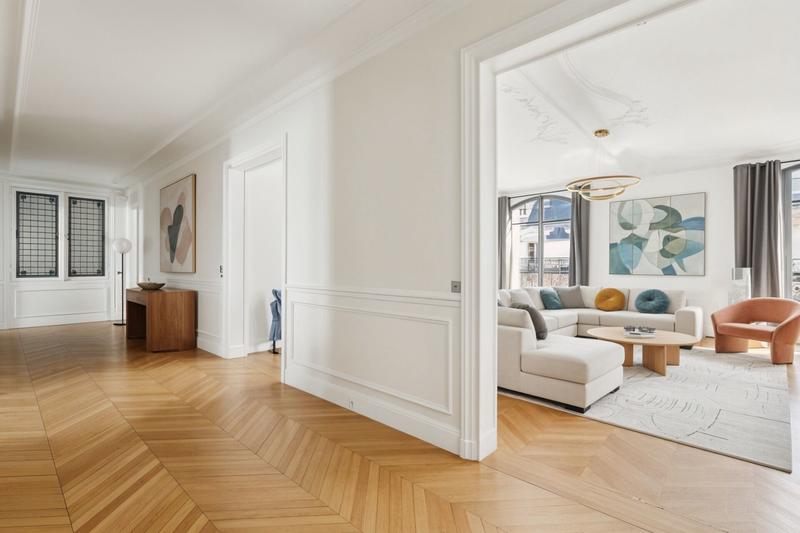 Appartement - 262 m² - 7 pièces