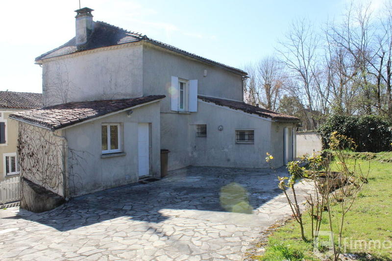 Maison de village - 120 m² - 6 pièces