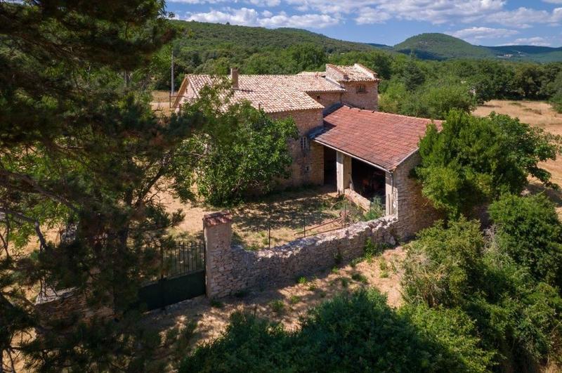 Ferme - 560 m² - 8 pièces