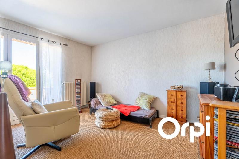 Maison - 240 m² - 6 pièces