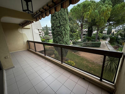 Appartement - 82 m² - 3 pièces