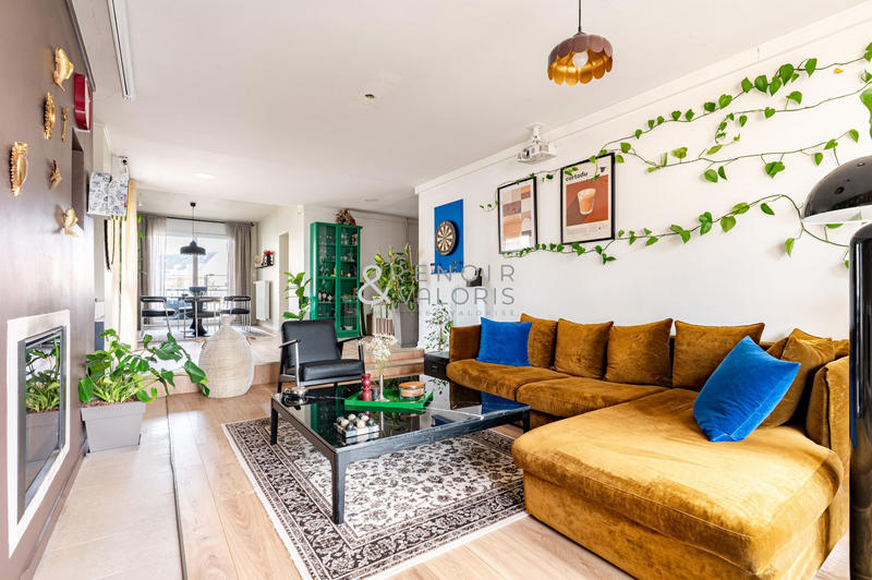 Appartement - 124 m² - 6 pièces