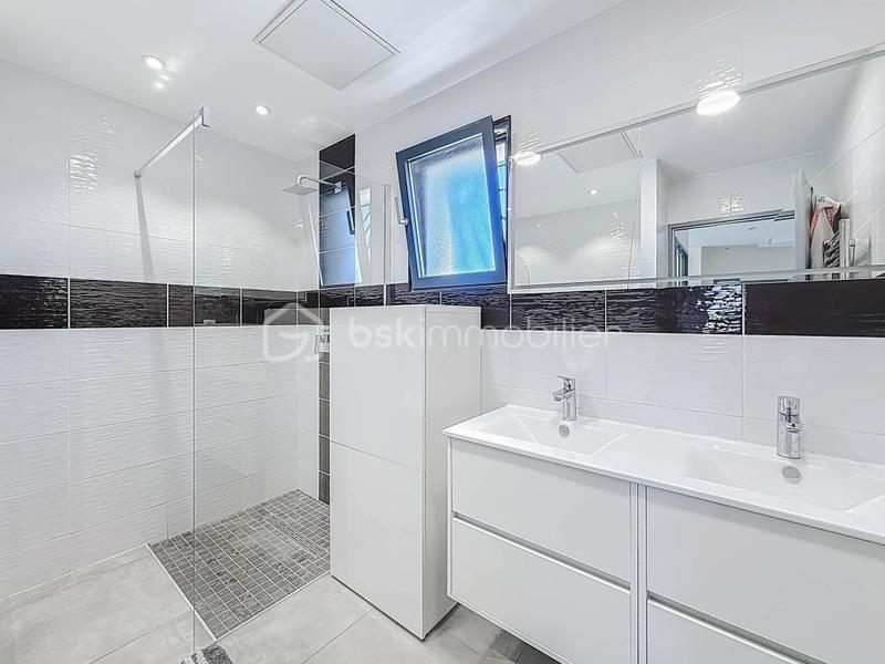 Maison - 126 m² - 5 pièces