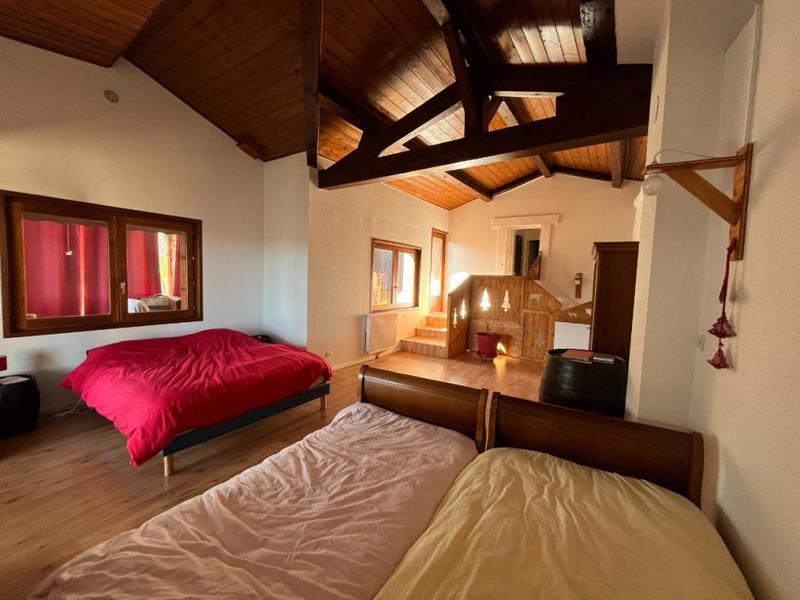 Maison - 217 m² - 7 pièces