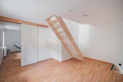 Maison - 102 m² - 4 pièces