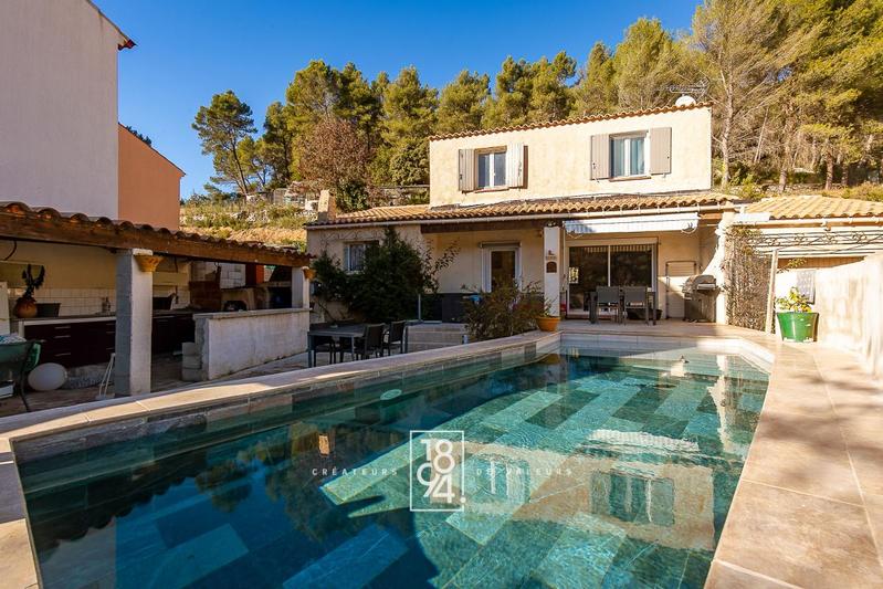 Maison - 122 m² - 5 pièces