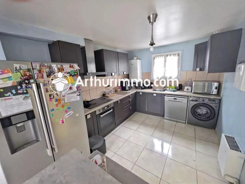 Appartement - 82 m² - 4 pièces