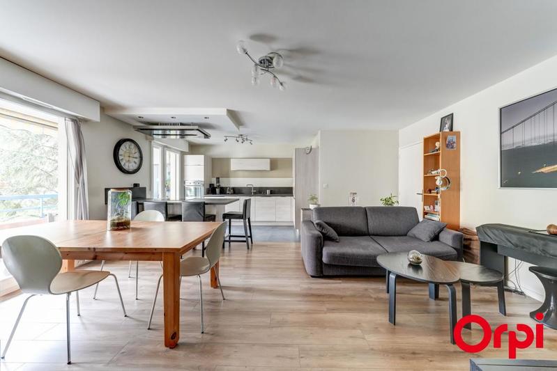 Appartement - 92 m² - 4 pièces