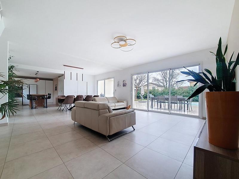 Maison - 160 m² - 5 pièces