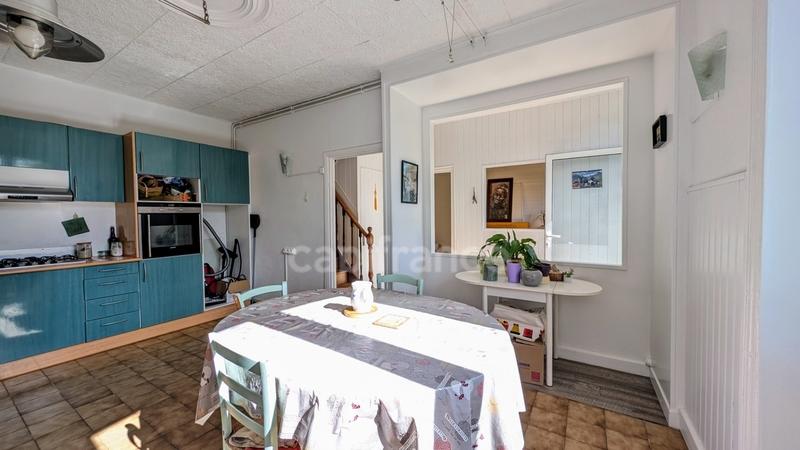 Maison - 100 m² - 5 pièces