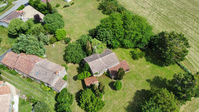 Maison - 298 m² - 7 pièces