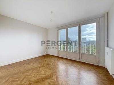 Appartement - 79 m² - 4 pièces