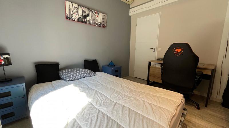 Propriété - 246 m² - 8 pièces