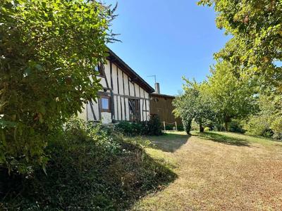 Maison - 260 m² - 8 pièces