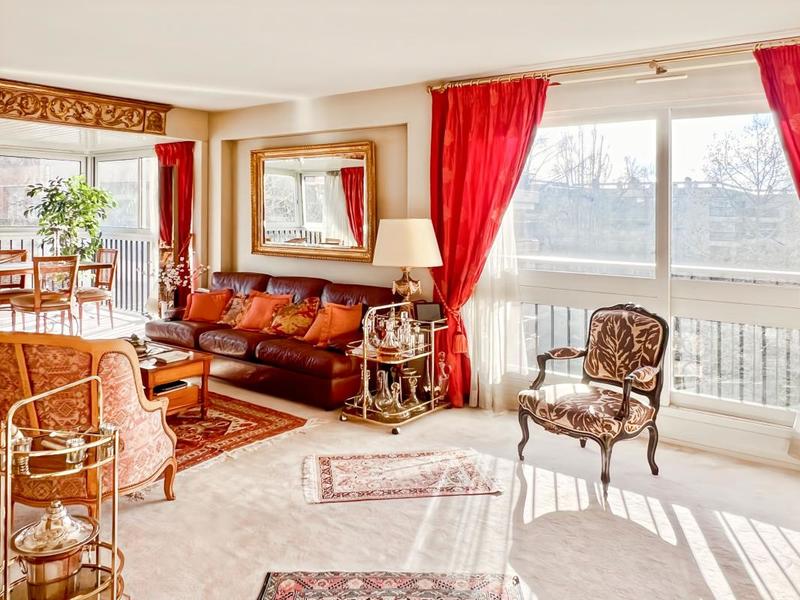 Appartement - 94 m² - 4 pièces