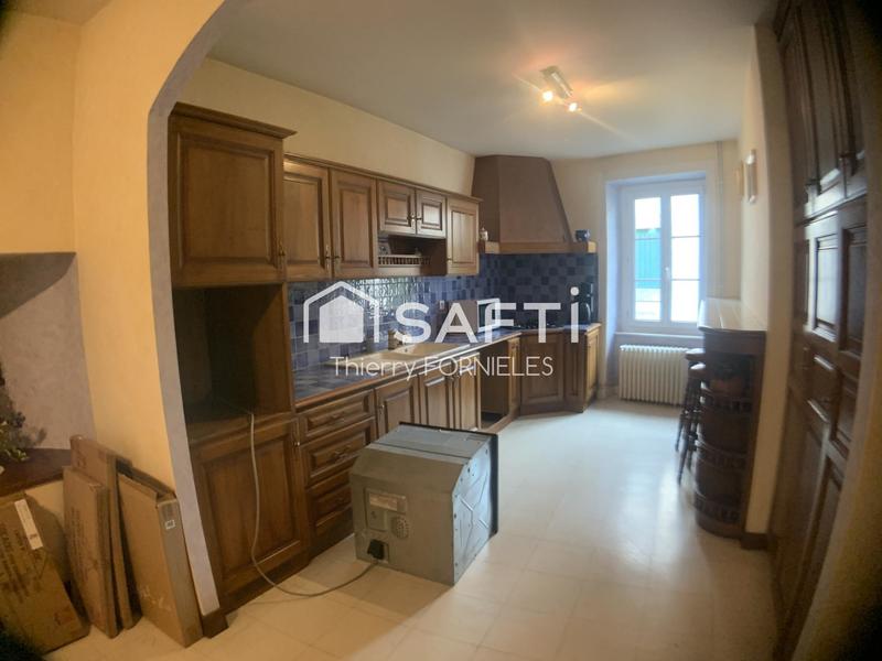 Local commercial - 187 m² - 6 pièces