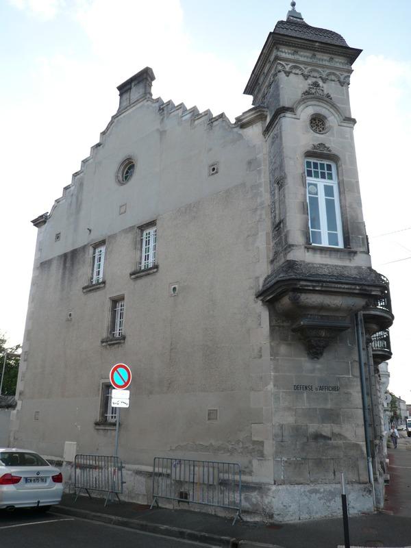 Maison bourgeoise - 230 m² - 9 pièces