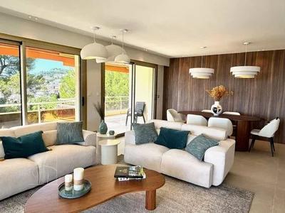 Appartement - 110 m² - 4 pièces