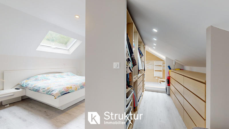 Immeuble - 247 m² - 7 pièces