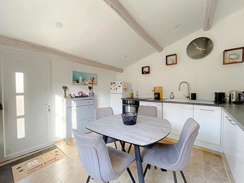 Villa - 168 m² - 8 pièces