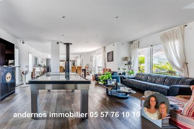 Maison contemporaine - 350 m² - 10 pièces