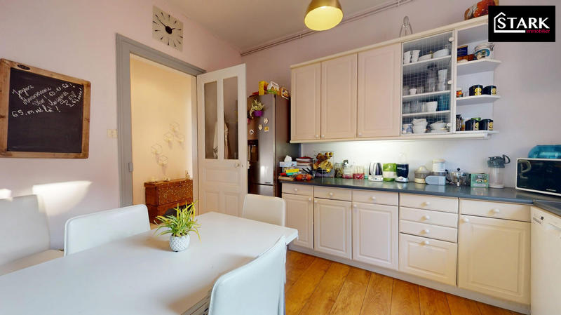 Appartement - 131 m² - 7 pièces