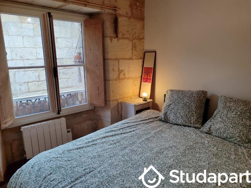 Chambre - 11 m² - 1 pièce