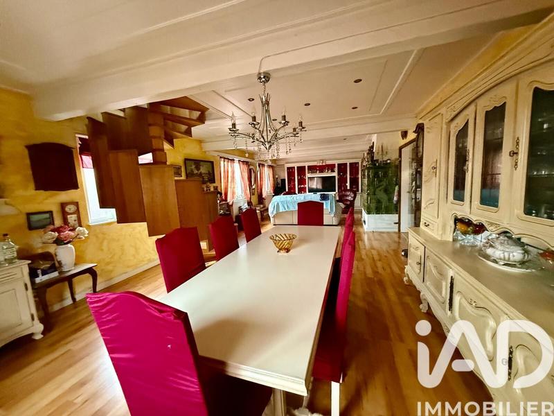 Maison de village - 296 m² - 12 pièces