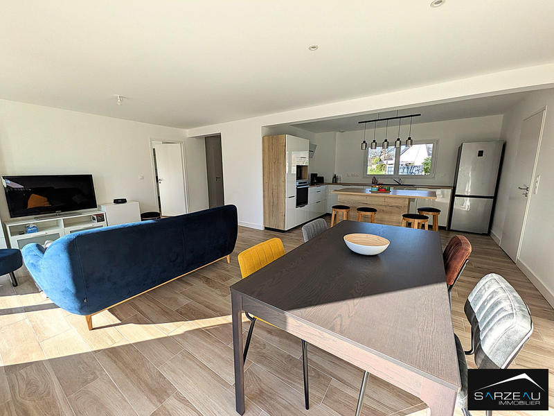 Maison - 104 m² - 6 pièces