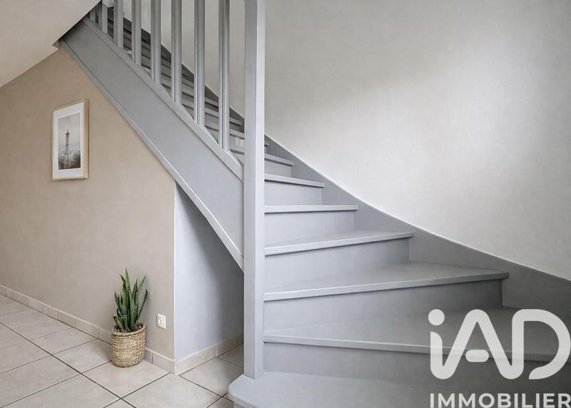 Maison - 92 m² - 5 pièces