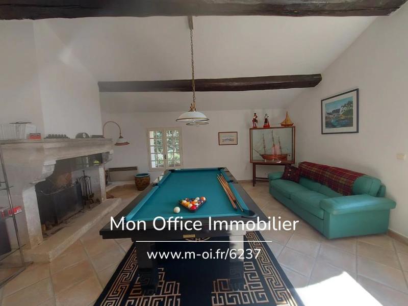 Maison - 434 m² - 13 pièces