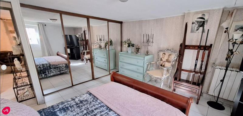 Maison - 165 m² - 8 pièces