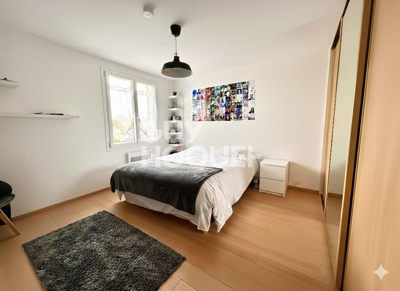 Maison - 180 m² - 7 pièces