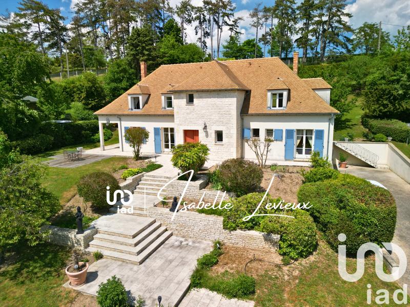 Maison - 236 m² - 9 pièces