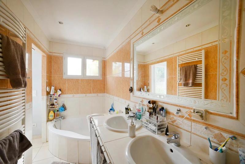 Maison - 160 m² - 7 pièces