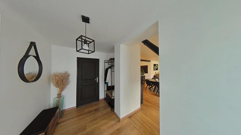 Loft - 171 m² - 5 pièces