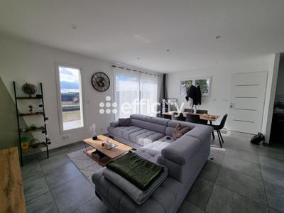 Maison - 80 m² - 5 pièces