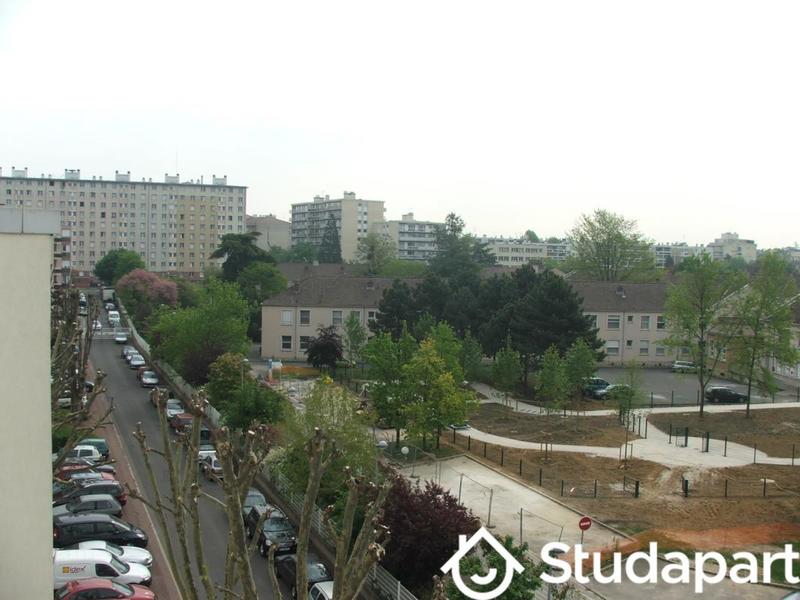 Chambre - 11 m² - 1 pièce