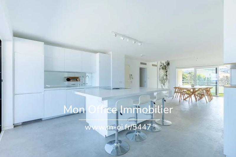 Penthouse - 135 m² - 4 pièces