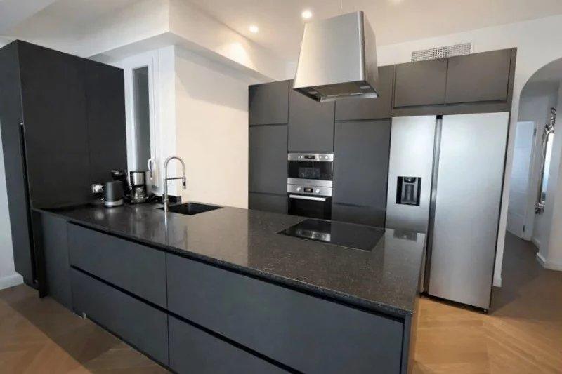 Appartement - 77 m² - 3 pièces