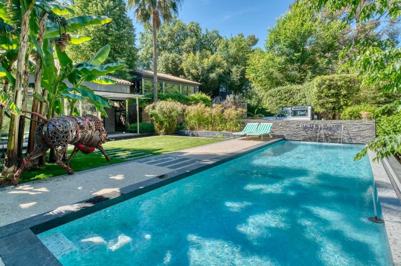 Villa - 350 m² - 8 pièces