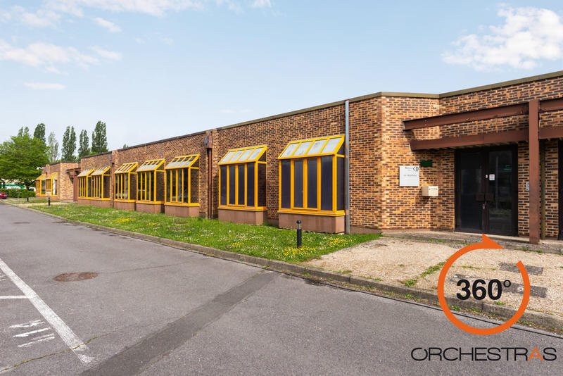 Local d'activités - 300 m²