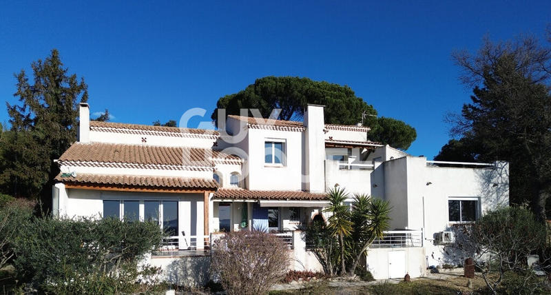 Villa - 165 m² - 6 pièces