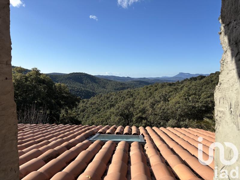 Maison - 270 m² - 9 pièces