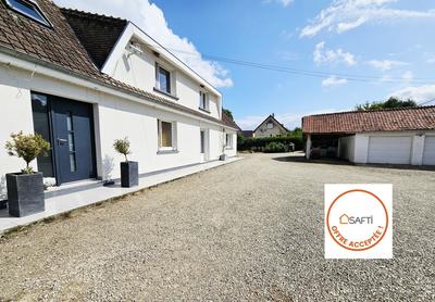 Maison - 215 m² - 9 pièces