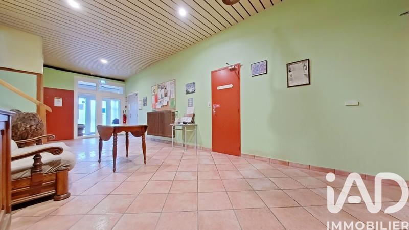 Maison - 891 m² - 15 pièces