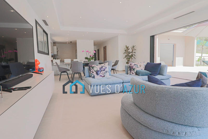 Maison - 186 m² - 5 pièces